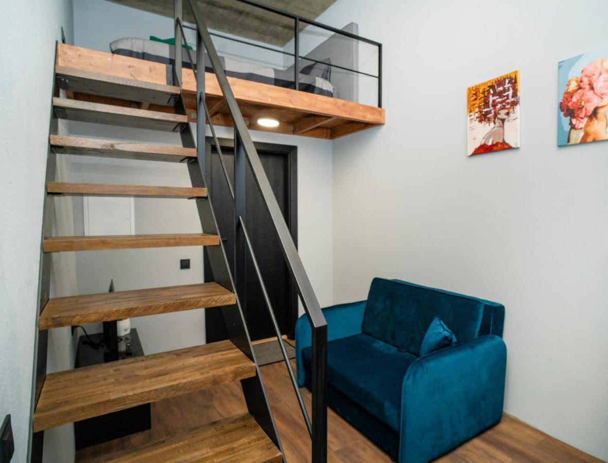 Teeny Tiny Lofts In Center Kaunas Exterior foto